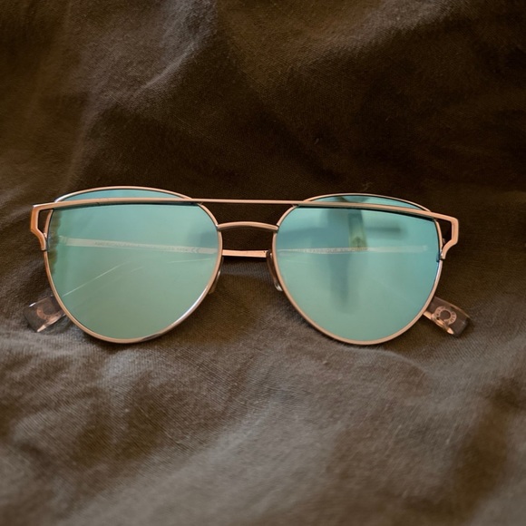 Sunglasses - Picture 1 of 2